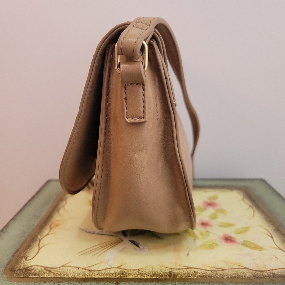 Sole Society Vegan Leather Tan Cross Body - Picture 5 of 13
